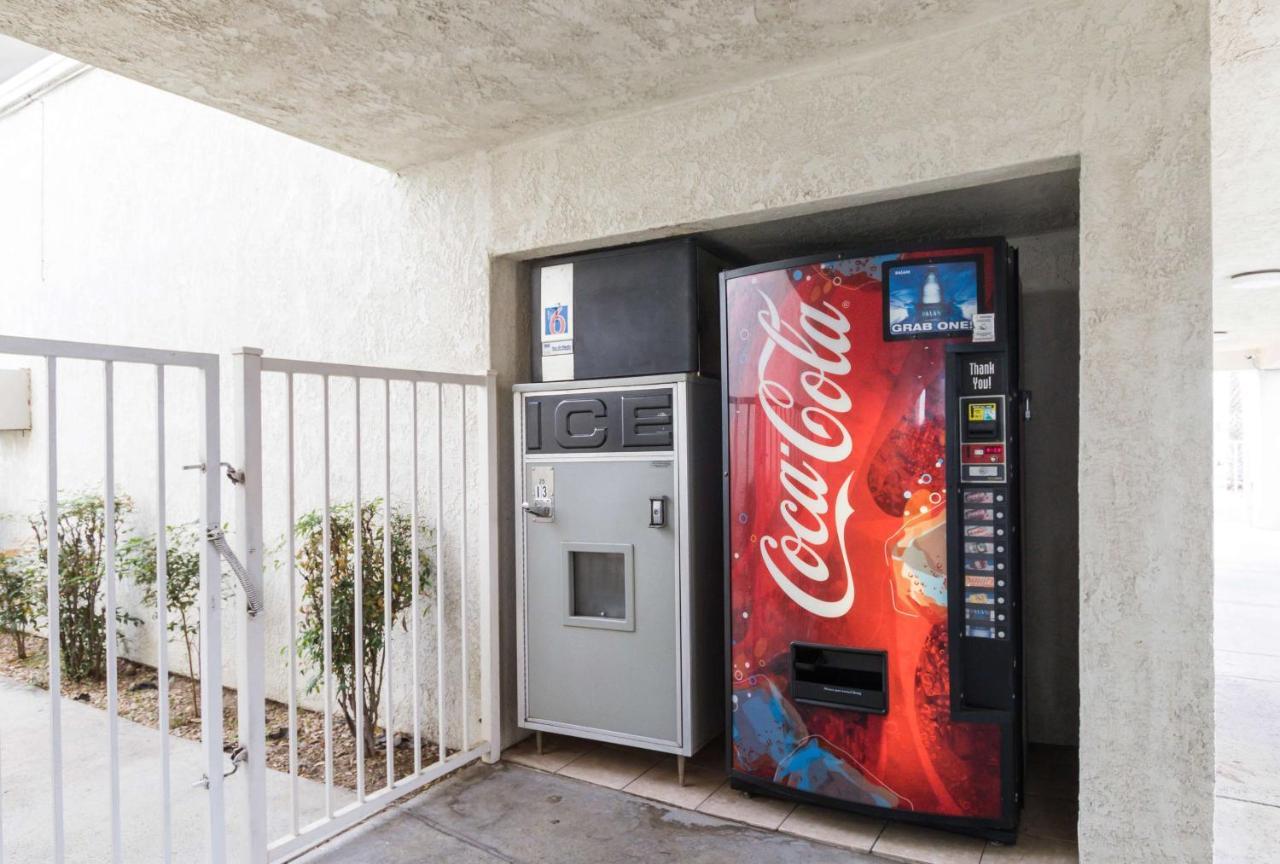 Motel 6 Hemet Εξωτερικό φωτογραφία