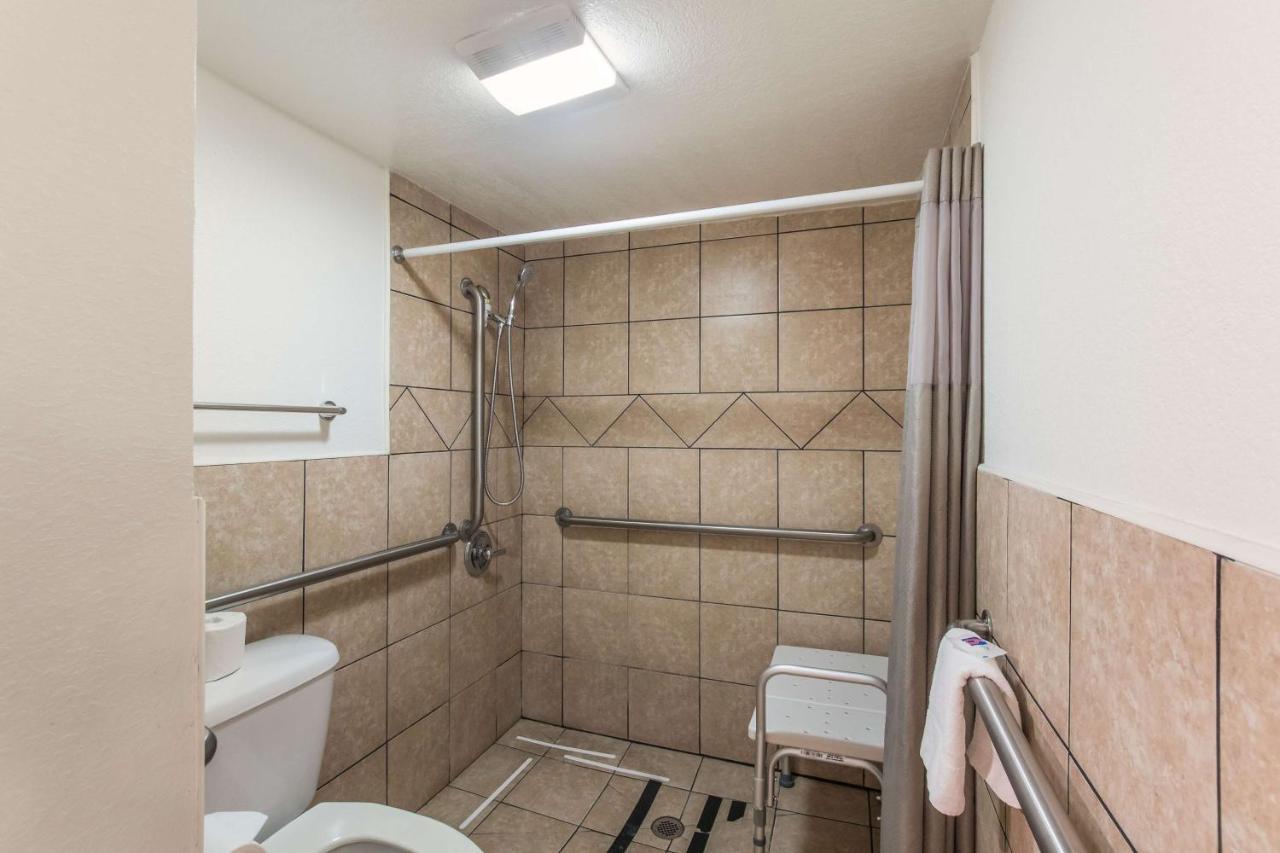 Motel 6 Hemet Εξωτερικό φωτογραφία