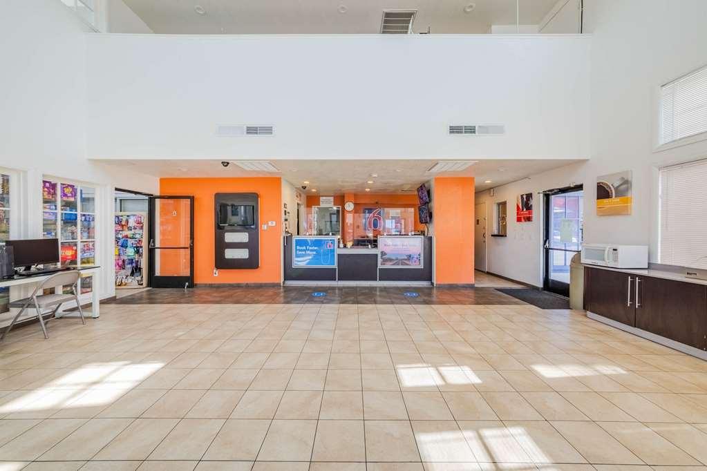 Motel 6 Hemet Εσωτερικό φωτογραφία