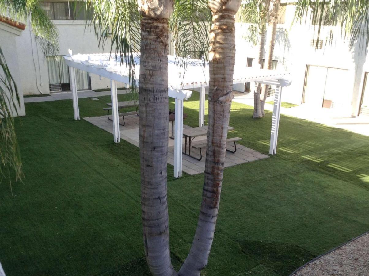 Motel 6 Hemet Εξωτερικό φωτογραφία